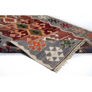 kilim old yarn  (1,18  M  X  1,80  M) 