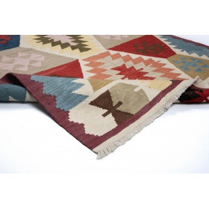 kilim old yarn (1,22 M   X   1,91 M)  price 