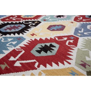 kilim old yarn (1,22 M   X   1,91 M) 