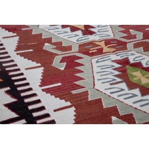 kilim old yarn  (1,19  M  X  1,74 M)