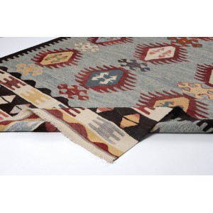 kilim old yarn (1,79m x 3,00 m ) 