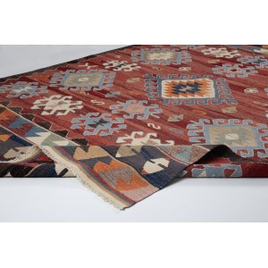 kilim old yarn (2,06 m x 3,02 m ) 