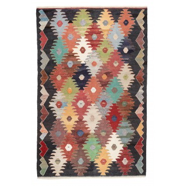 kilim old yarn ( 1,83 m x 2,88 m ) price = 1475€