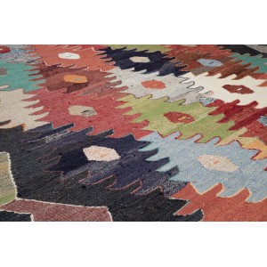 kilim old yarn ( 1,83 m x 2,88 m ) 