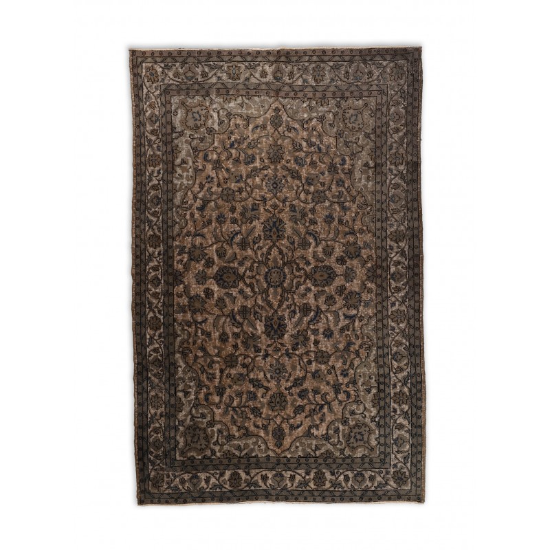 A220695 -Vintage Rug